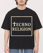 Mockup Boxy Heavyweight Tee Black male close-up 03