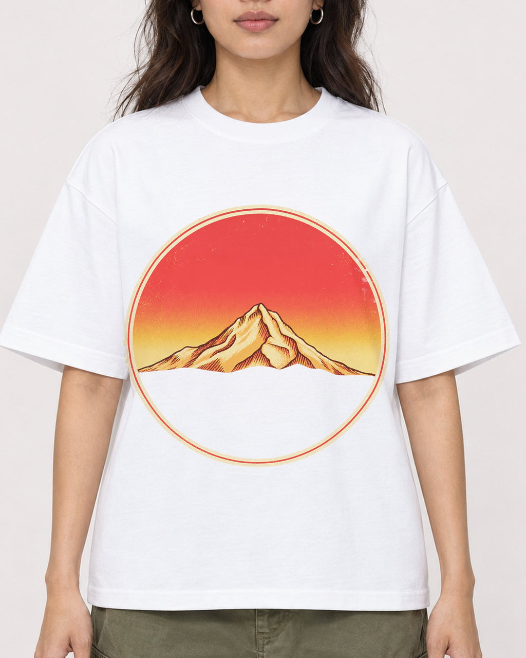 Mockup Boxy Heavyweight Tee White female close-up 02