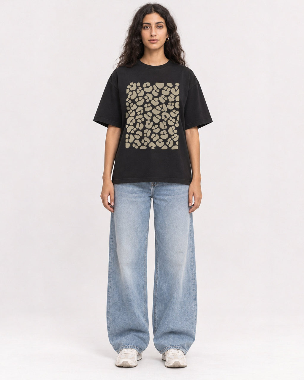Mockup Boxy Heavyweight Tee Black female full-body 07