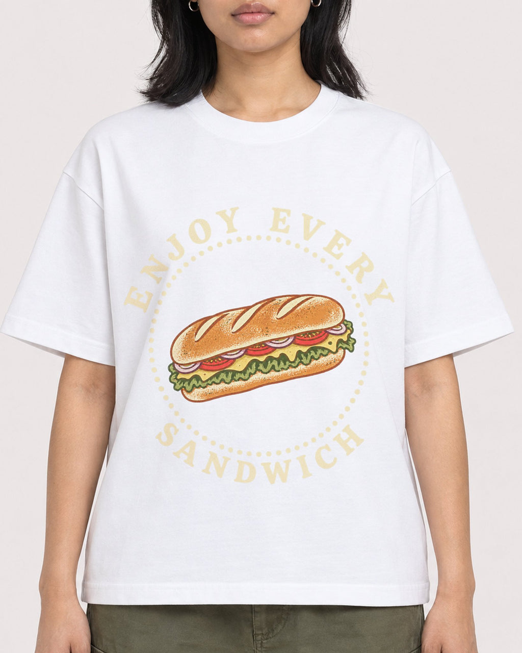 Mockup Boxy Heavyweight Tee White female close-up 22