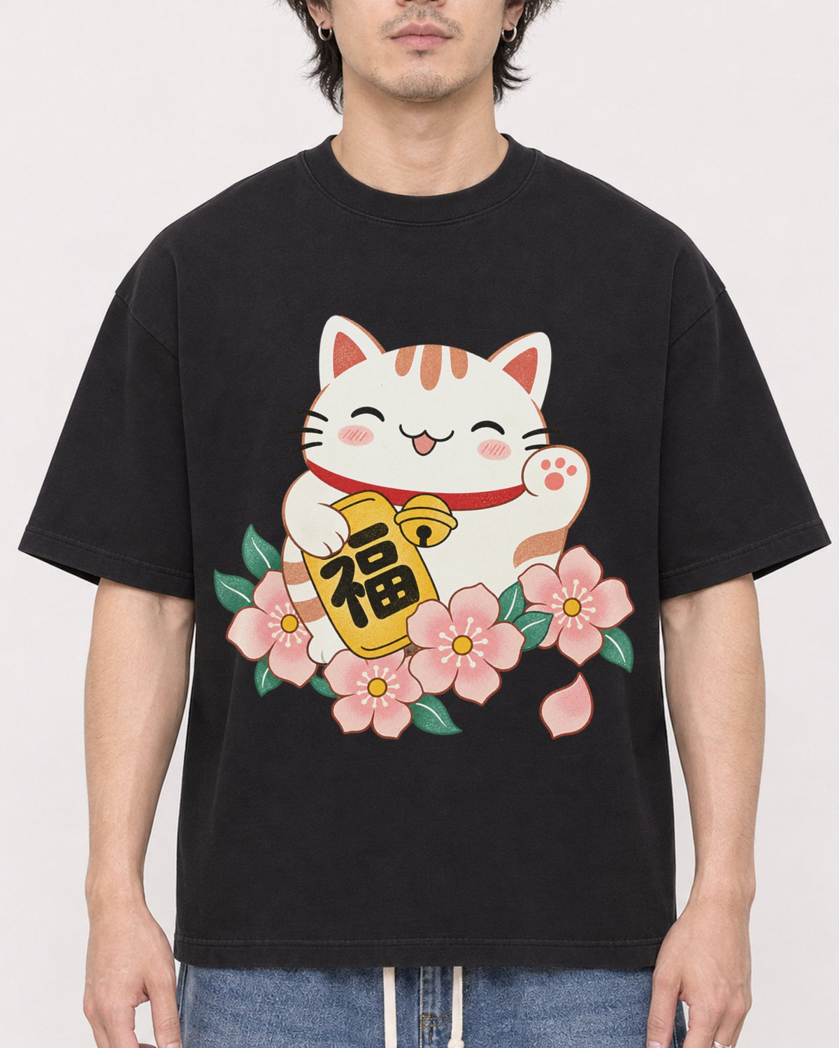 Mockup Boxy Heavyweight Tee Black male close-up 03