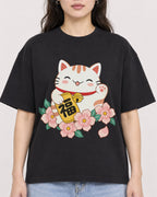 Mockup Boxy Heavyweight Tee Black female close-up 03