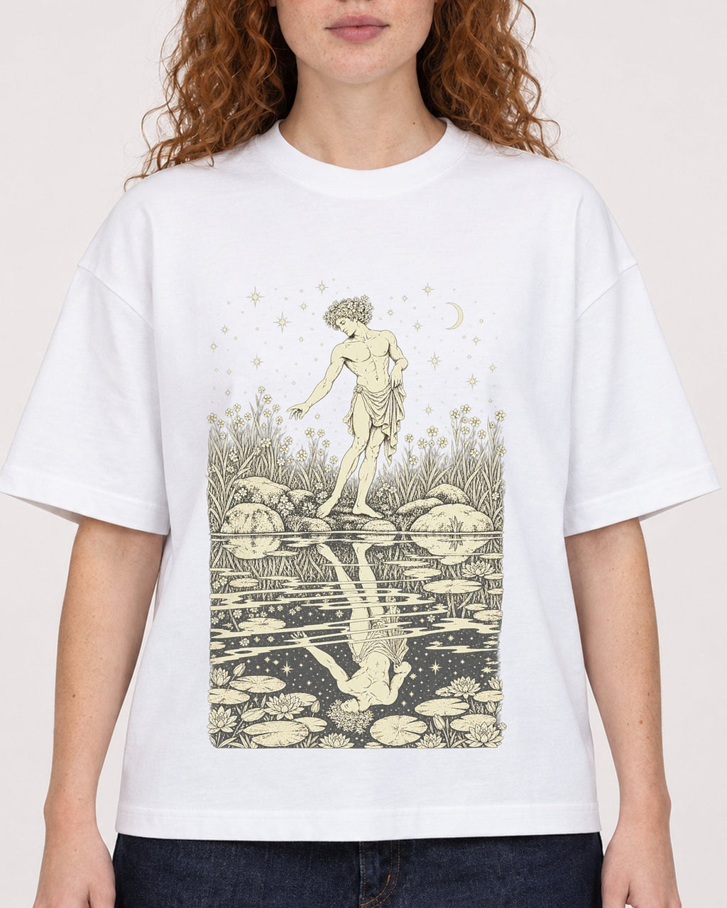Mockup Boxy Heavyweight Tee White female close-up 09