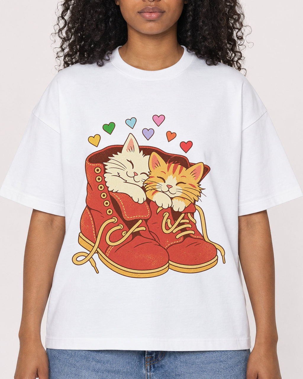 Mockup Boxy Heavyweight Tee White female close-up 05