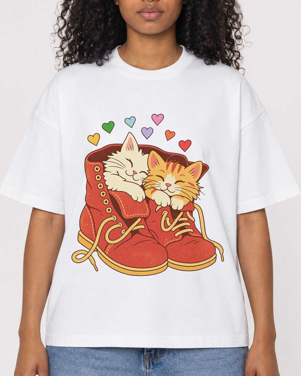 Mockup Boxy Heavyweight Tee White female close-up 05