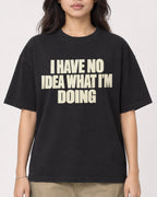 Mockup Boxy Heavyweight Tee Black female close-up 02