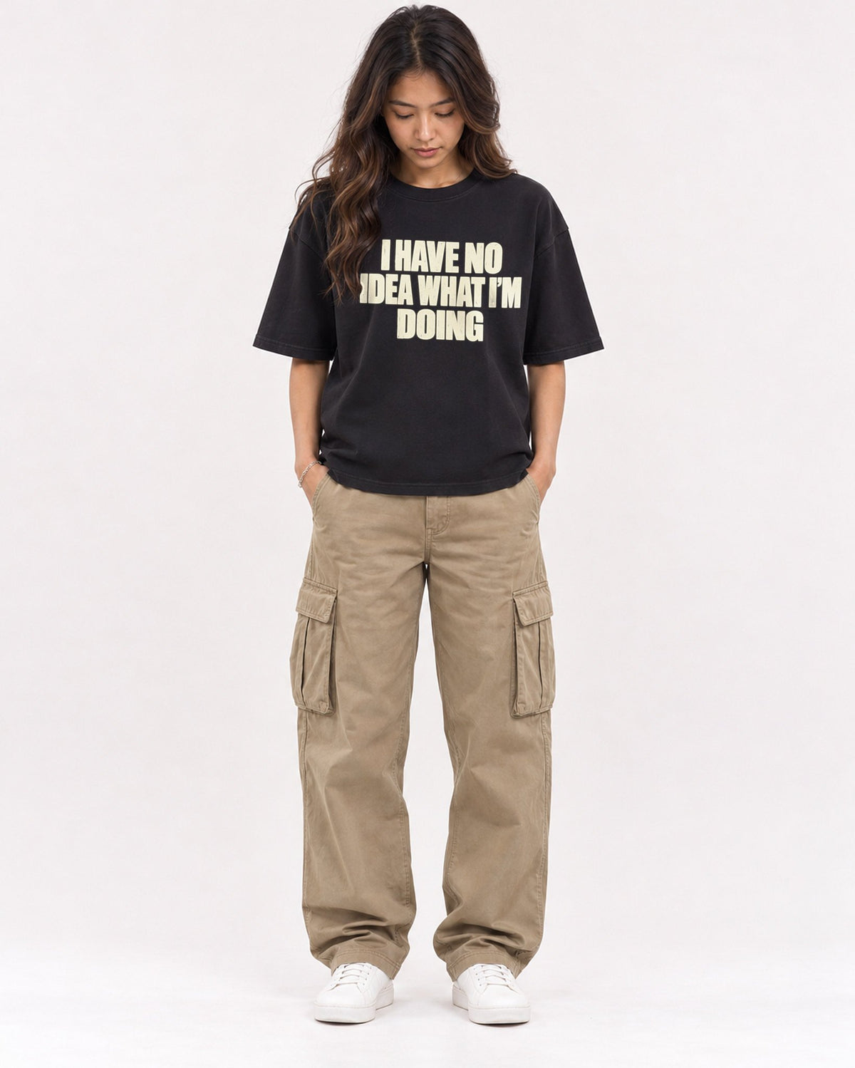 Mockup Boxy Heavyweight Tee Black female full-body 02