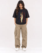 Mockup Boxy Heavyweight Tee Black female full-body 02