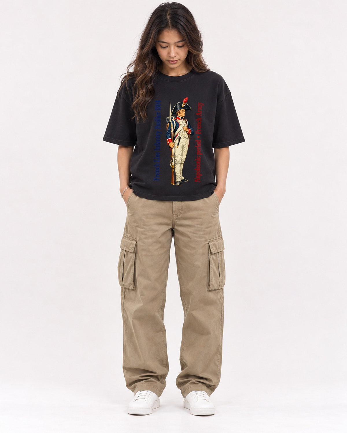 Mockup Boxy Heavyweight Tee Black female full-body 02