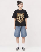 Mockup Boxy Heavyweight Tee Black female full-body 41
