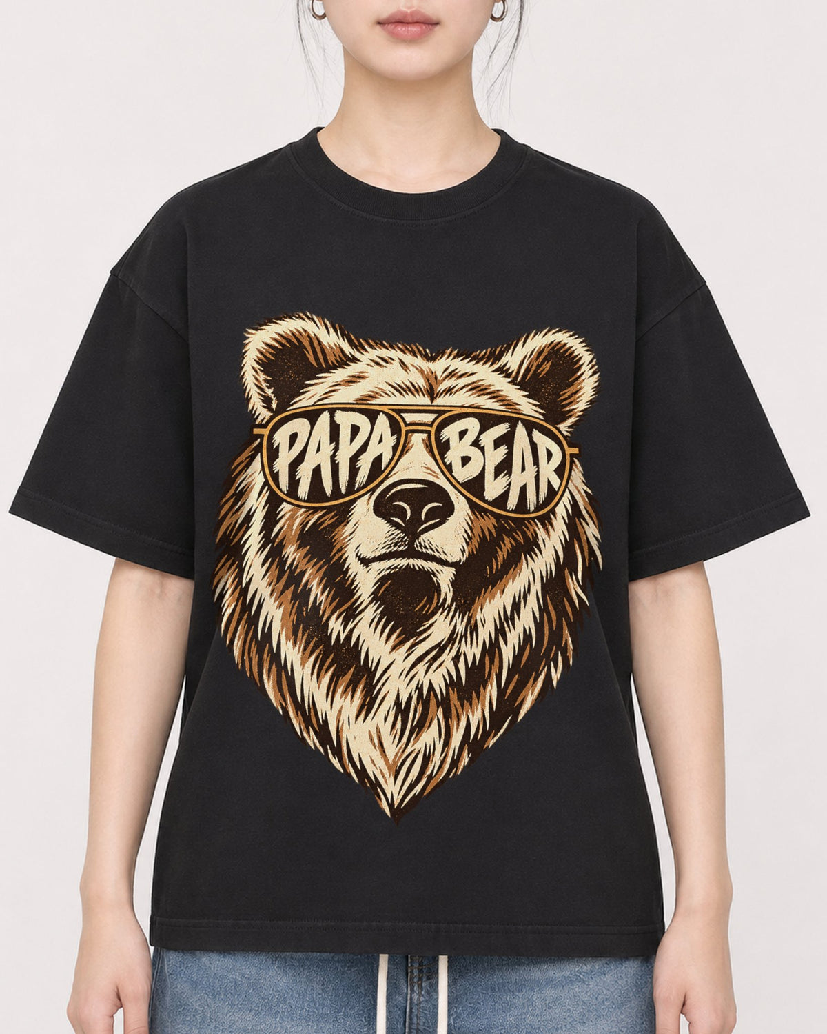 Mockup Boxy Heavyweight Tee Black female close-up 41