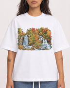 Mockup Boxy Heavyweight Tee White female close-up 06