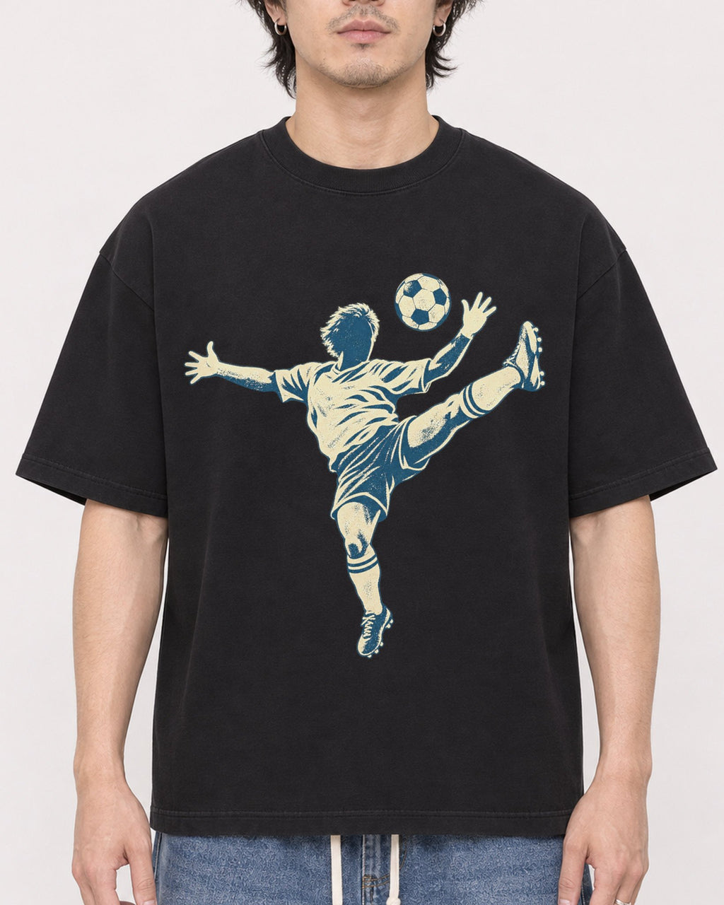 Mockup Boxy Heavyweight Tee Black male close-up 03