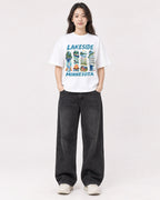 Mockup Boxy Heavyweight Tee White female full-body 03