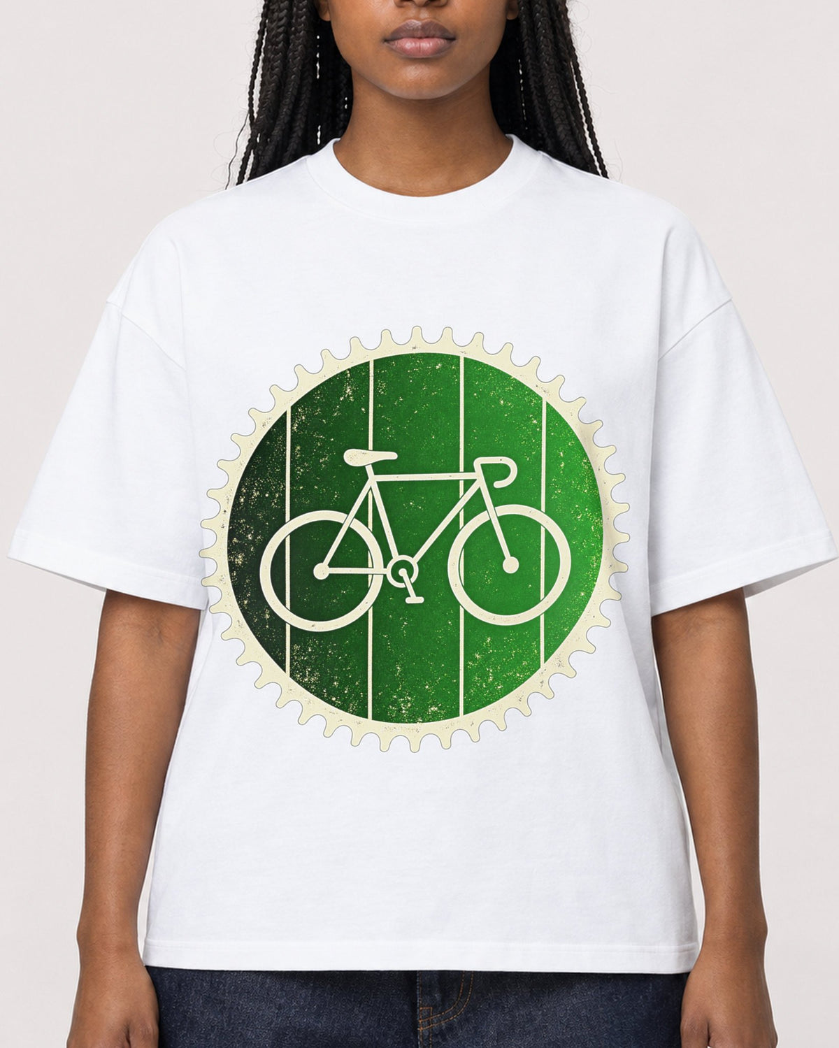 Mockup Boxy Heavyweight Tee White female close-up 04