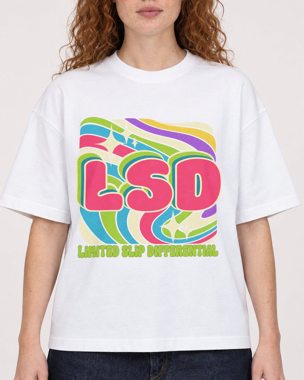 Mockup Boxy Heavyweight Tee White female close-up 09