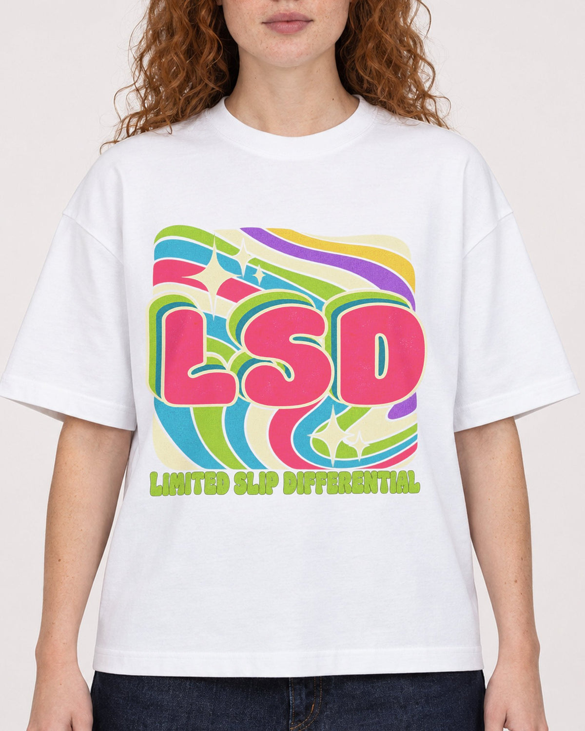 Mockup Boxy Heavyweight Tee White female close-up 09