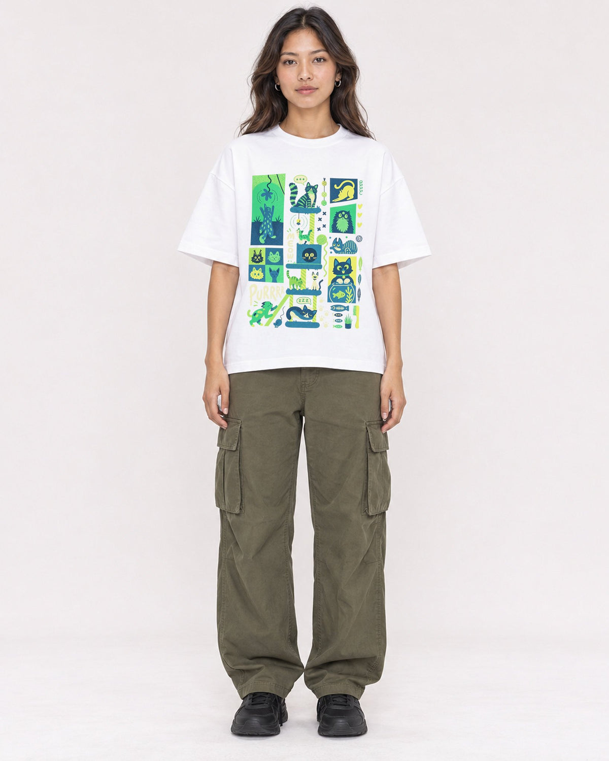 Mockup Boxy Heavyweight Tee White female full-body 02