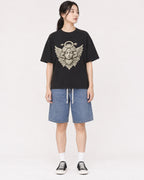 Mockup Boxy Heavyweight Tee Black female full-body 21