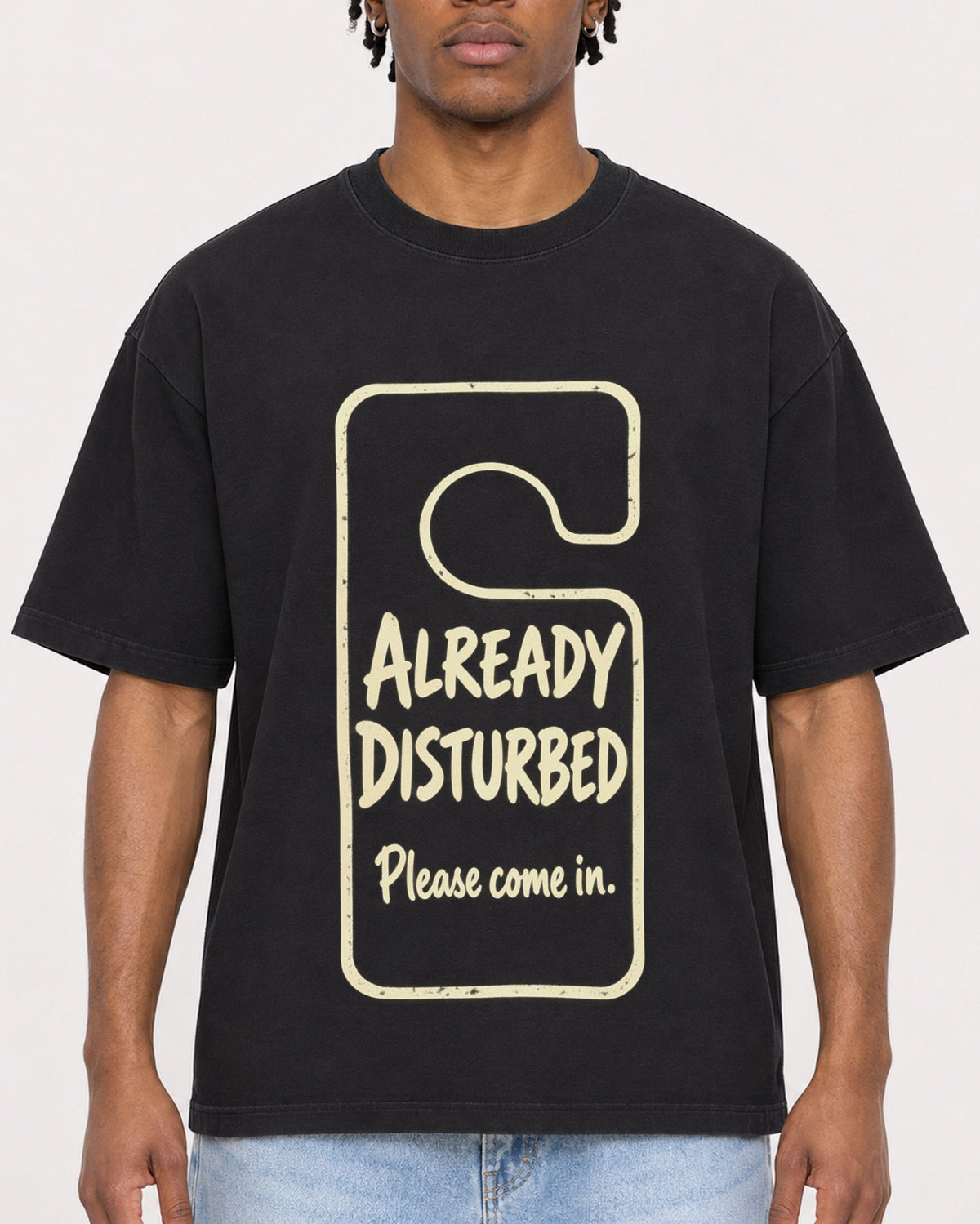 Mockup Boxy Heavyweight Tee Black male close-up 05