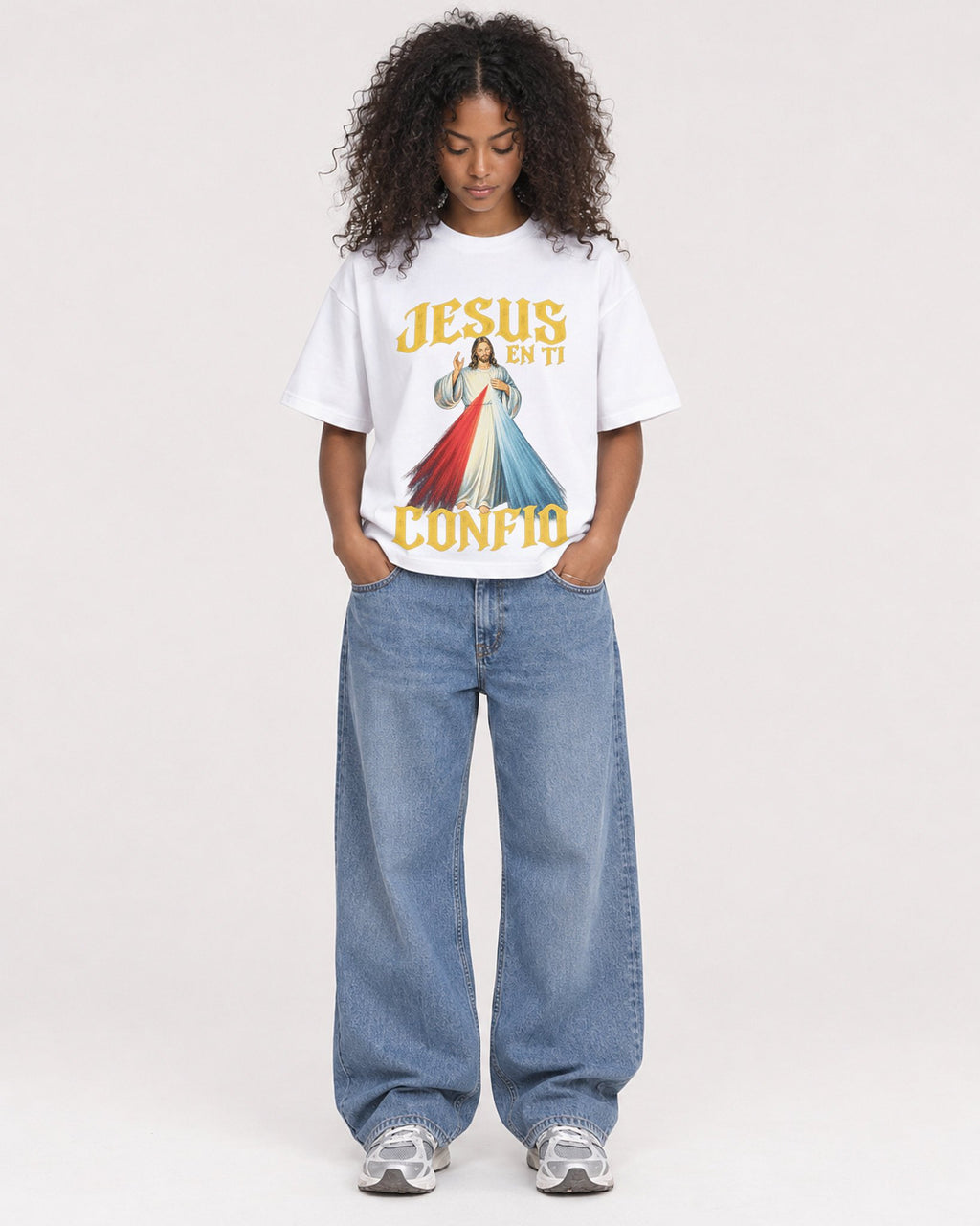Mockup Boxy Heavyweight Tee White female full-body 05