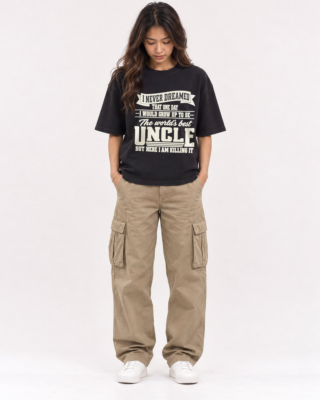 Mockup Boxy Heavyweight Tee Black female full-body 02