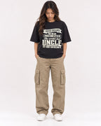 Mockup Boxy Heavyweight Tee Black female full-body 02