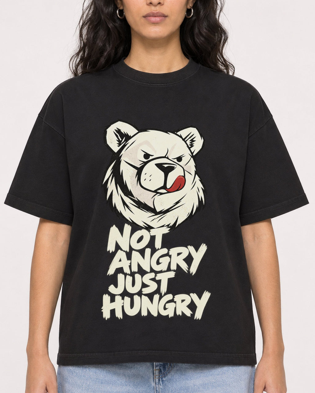 Mockup Boxy Heavyweight Tee Black female close-up 07