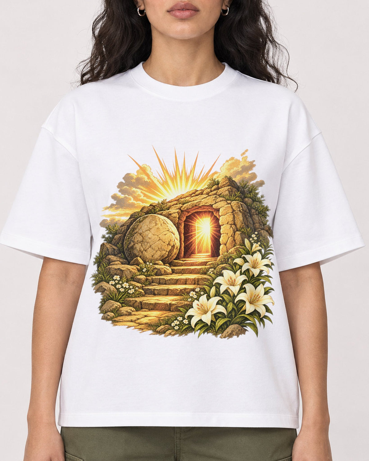 Mockup Boxy Heavyweight Tee White female close-up 07