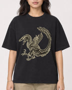 Mockup Boxy Heavyweight Tee Black female close-up 02