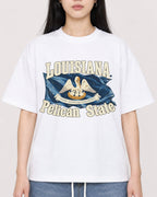Mockup Boxy Heavyweight Tee White female close-up 01