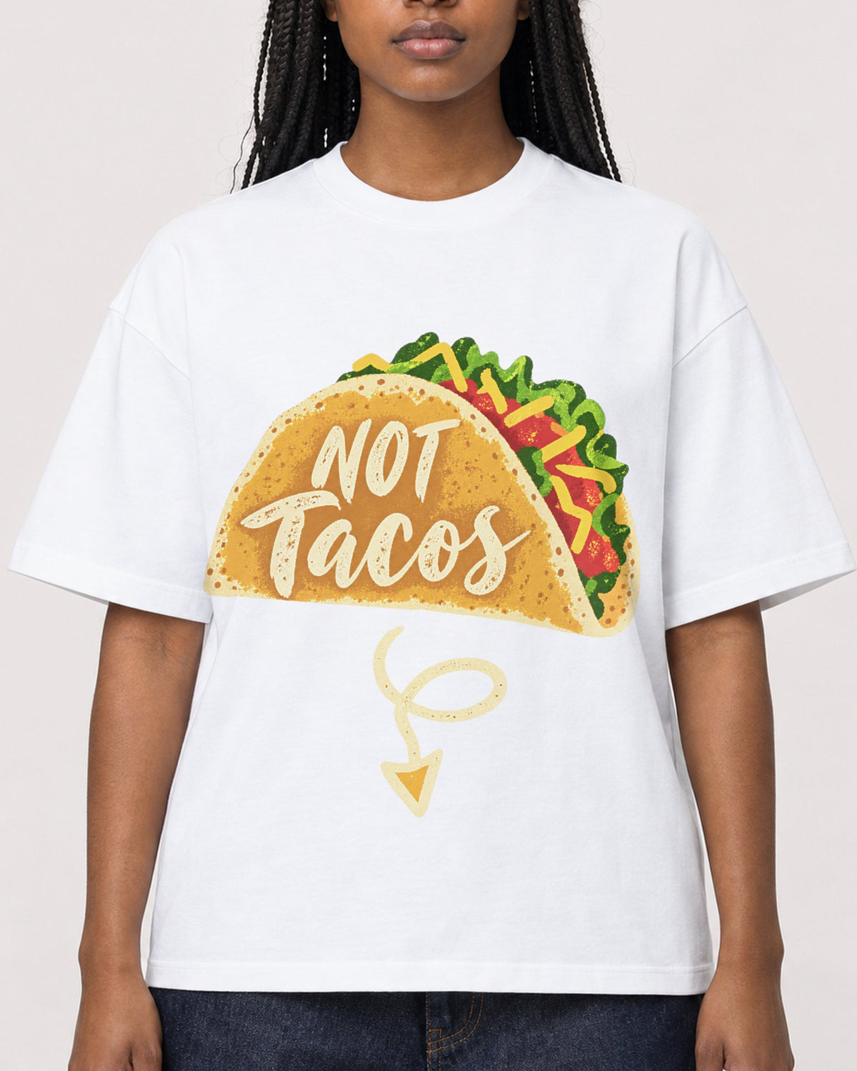 Mockup Boxy Heavyweight Tee White female close-up 04