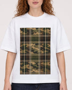 Mockup Boxy Heavyweight Tee White female close-up 09