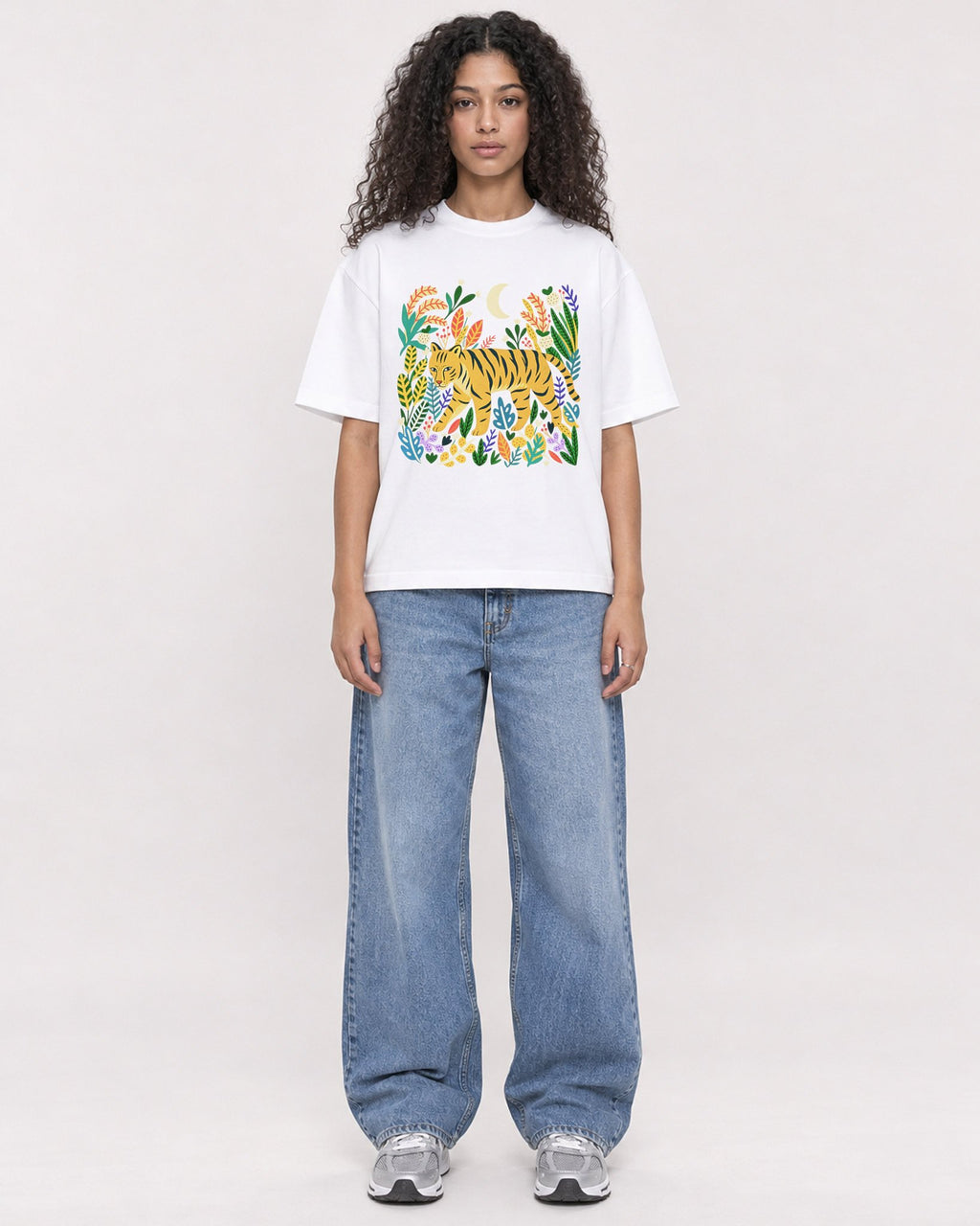 Mockup Boxy Heavyweight Tee White female full-body 10