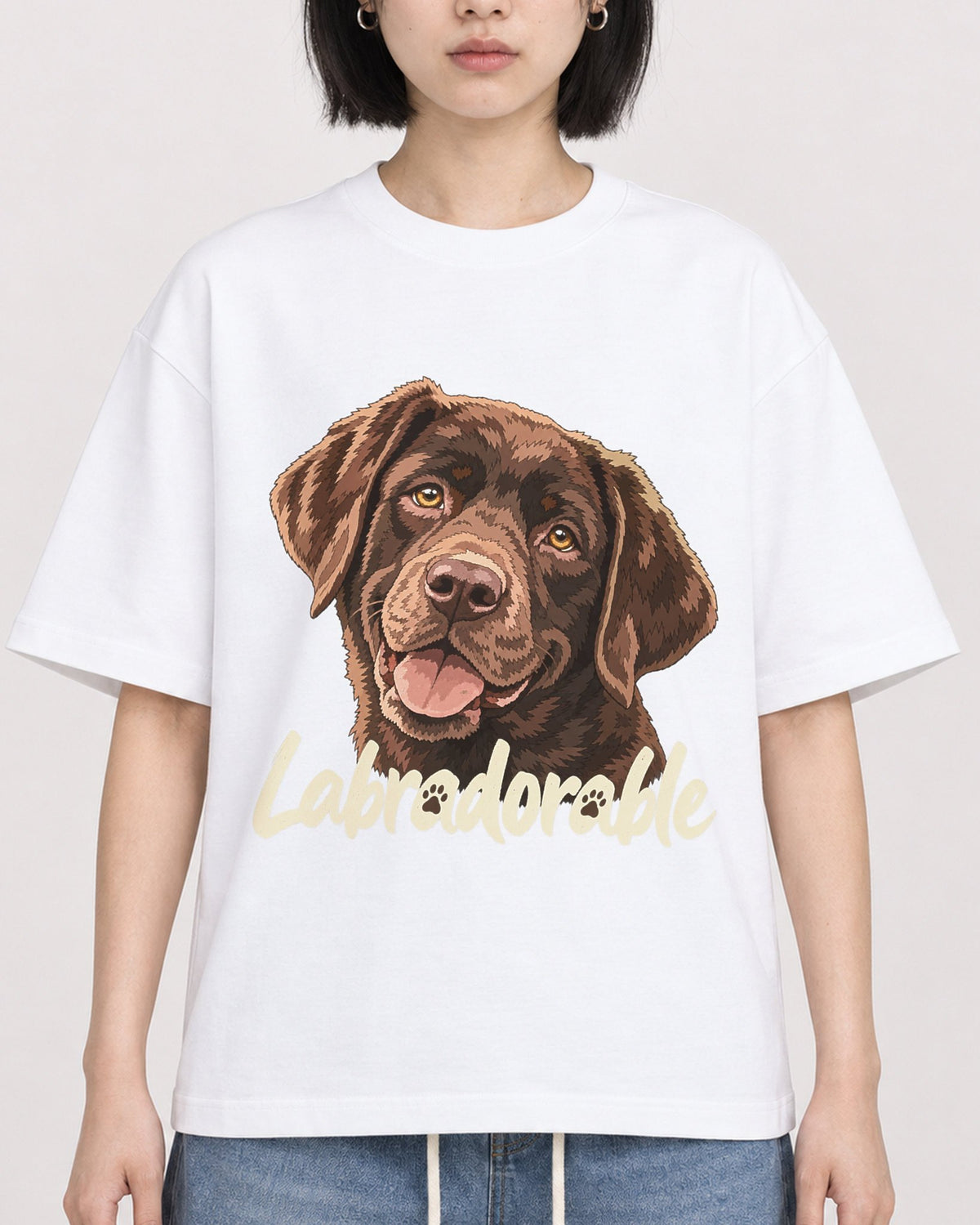 Mockup Boxy Heavyweight Tee White female close-up 11