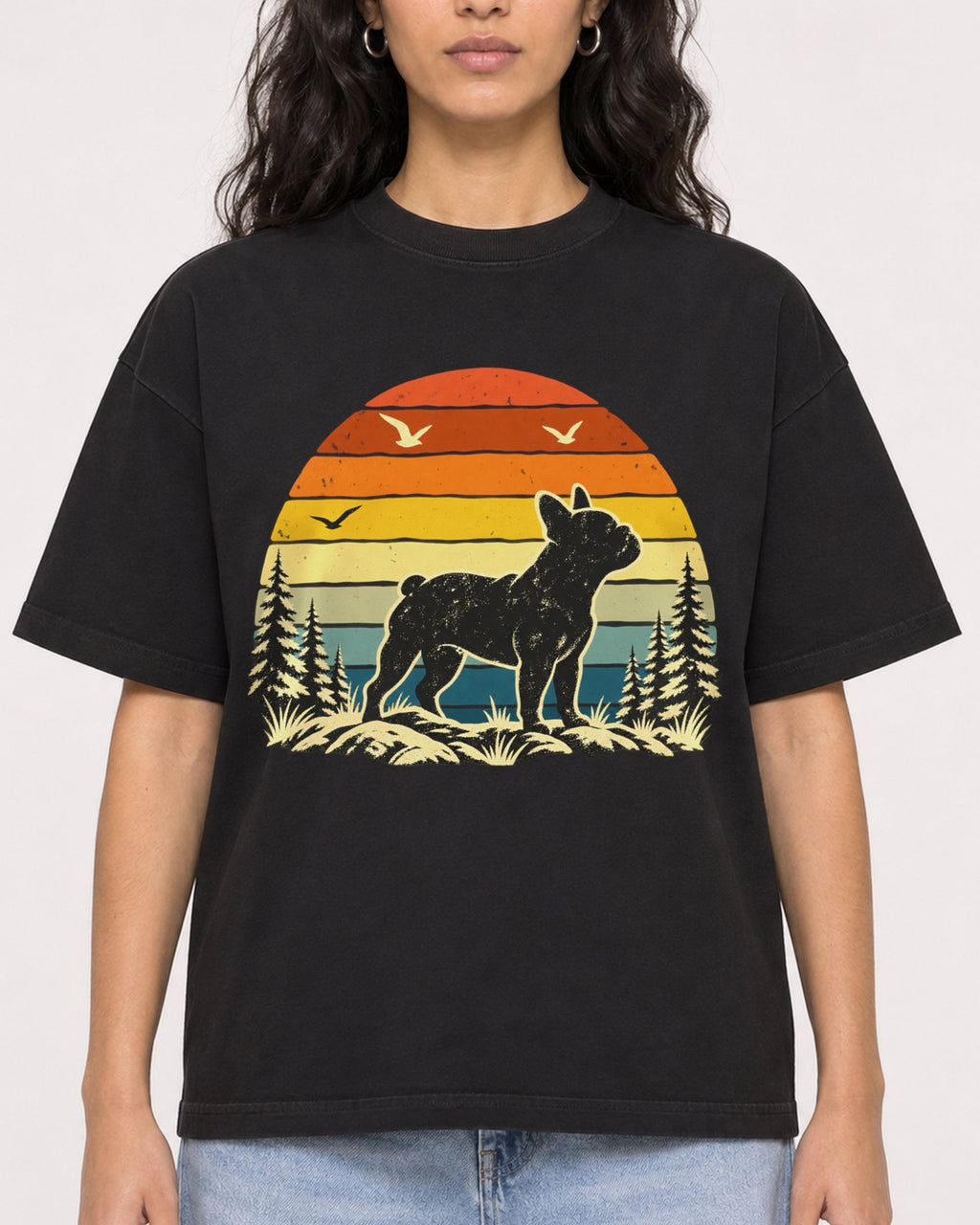 Mockup Boxy Heavyweight Tee Black female close-up 07