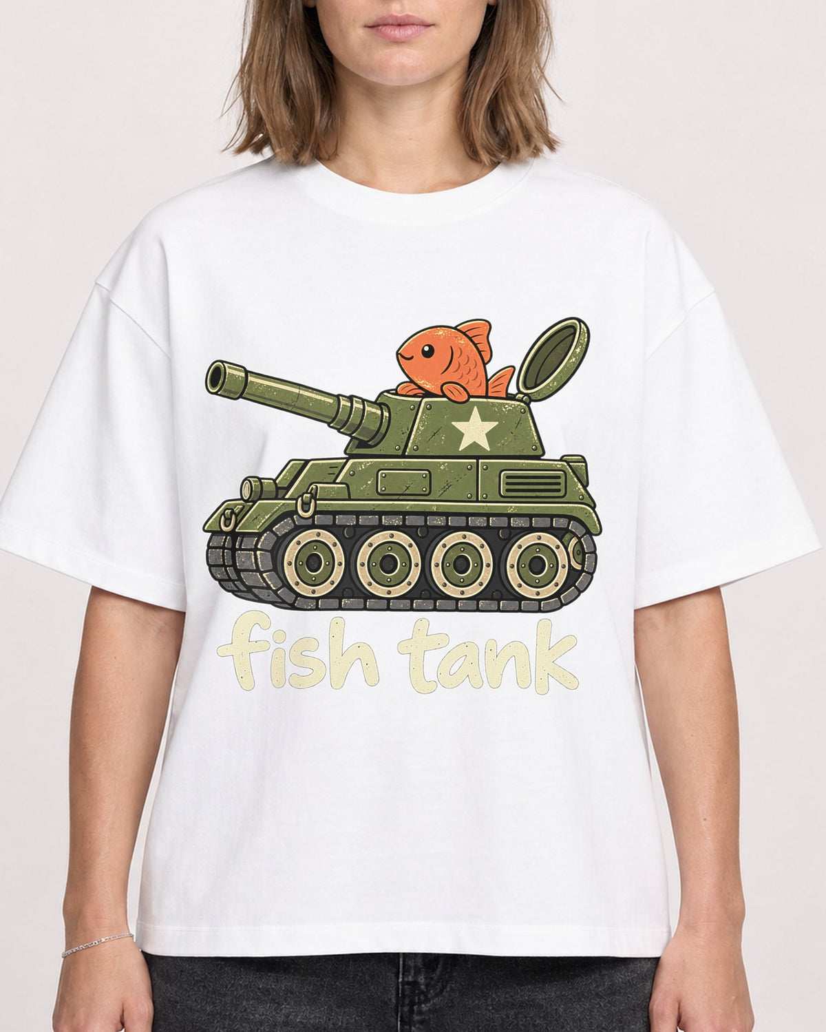 Mockup Boxy Heavyweight Tee White female close-up 38