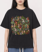 Mockup Boxy Heavyweight Tee Black female close-up 01
