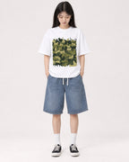 Mockup Boxy Heavyweight Tee White female full-body 01