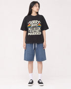 Mockup Boxy Heavyweight Tee Black female full-body 01