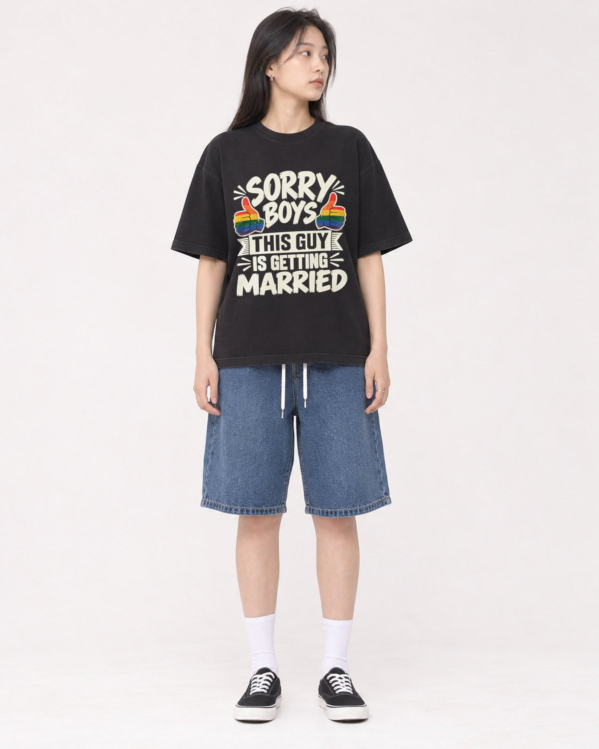 Mockup Boxy Heavyweight Tee Black female full-body 01
