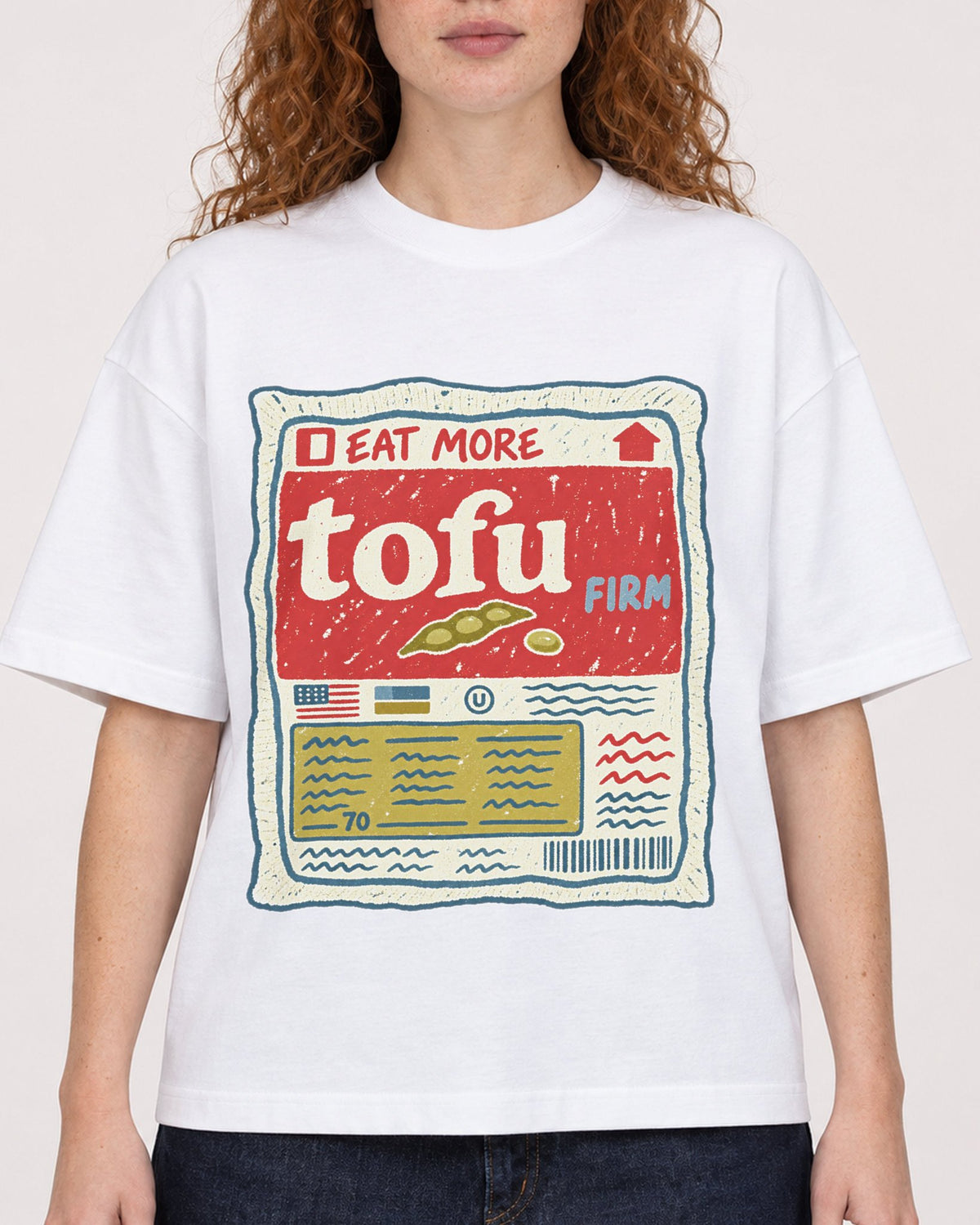 Mockup Boxy Heavyweight Tee White female close-up 09