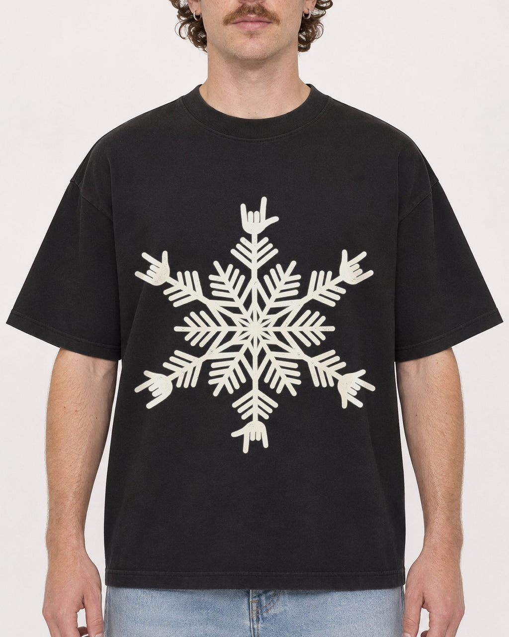 Mockup Boxy Heavyweight Tee Black male close-up 09