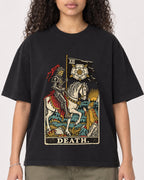 Mockup Boxy Heavyweight Tee Black female close-up 10