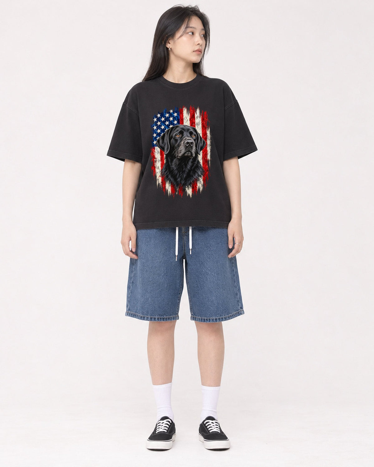 Mockup Boxy Heavyweight Tee Black female full-body 01
