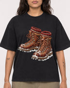 Mockup Boxy Heavyweight Tee Black female close-up 06