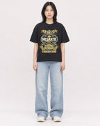 Mockup Boxy Heavyweight Tee Black female full-body 31