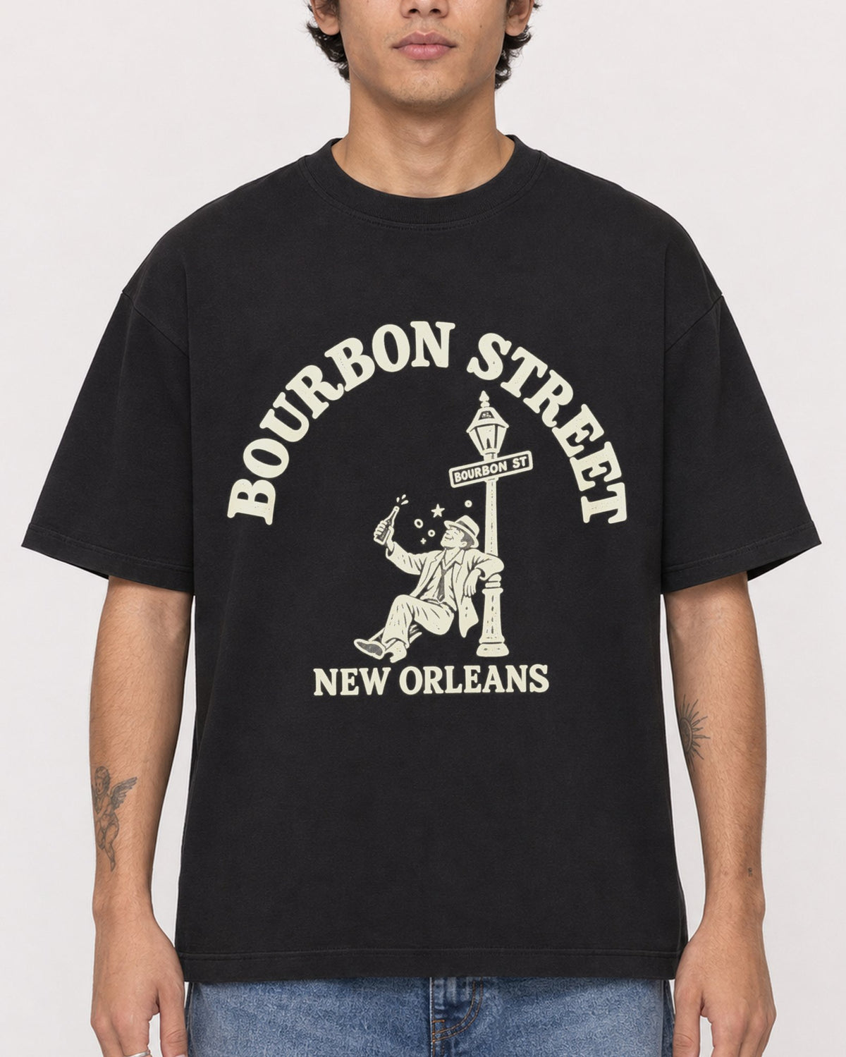 Mockup Boxy Heavyweight Tee Black male close-up 06