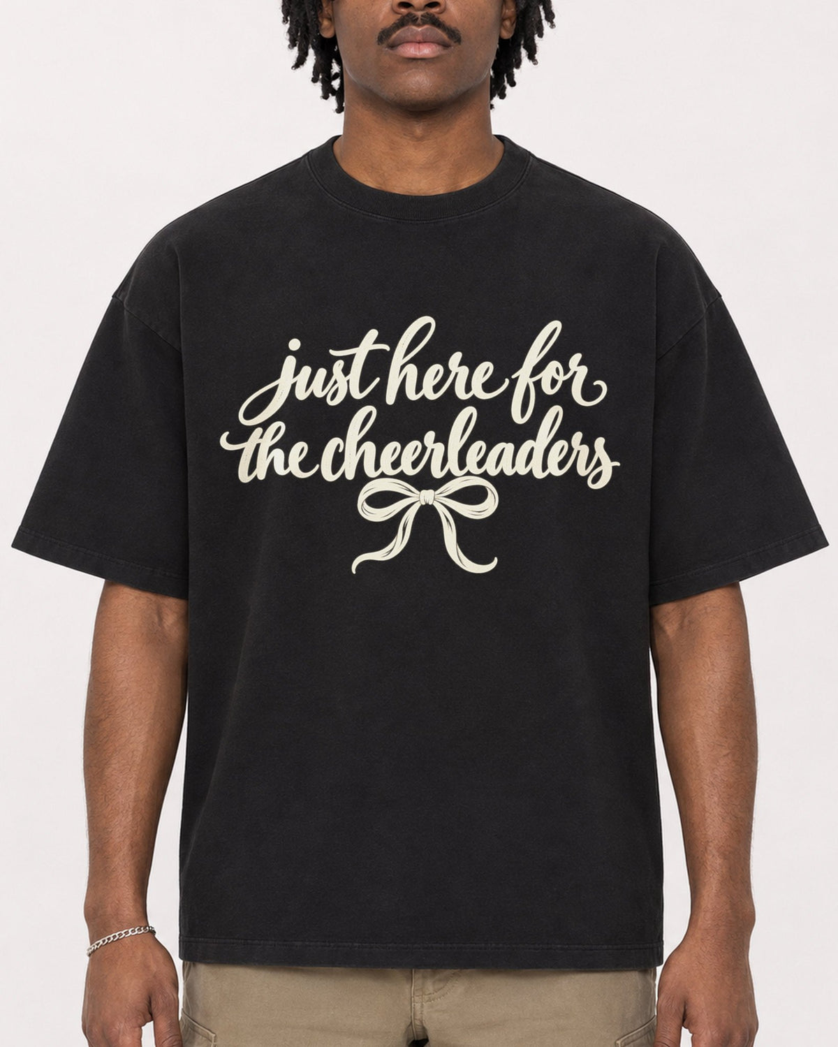 Mockup Boxy Heavyweight Tee Black male close-up 04