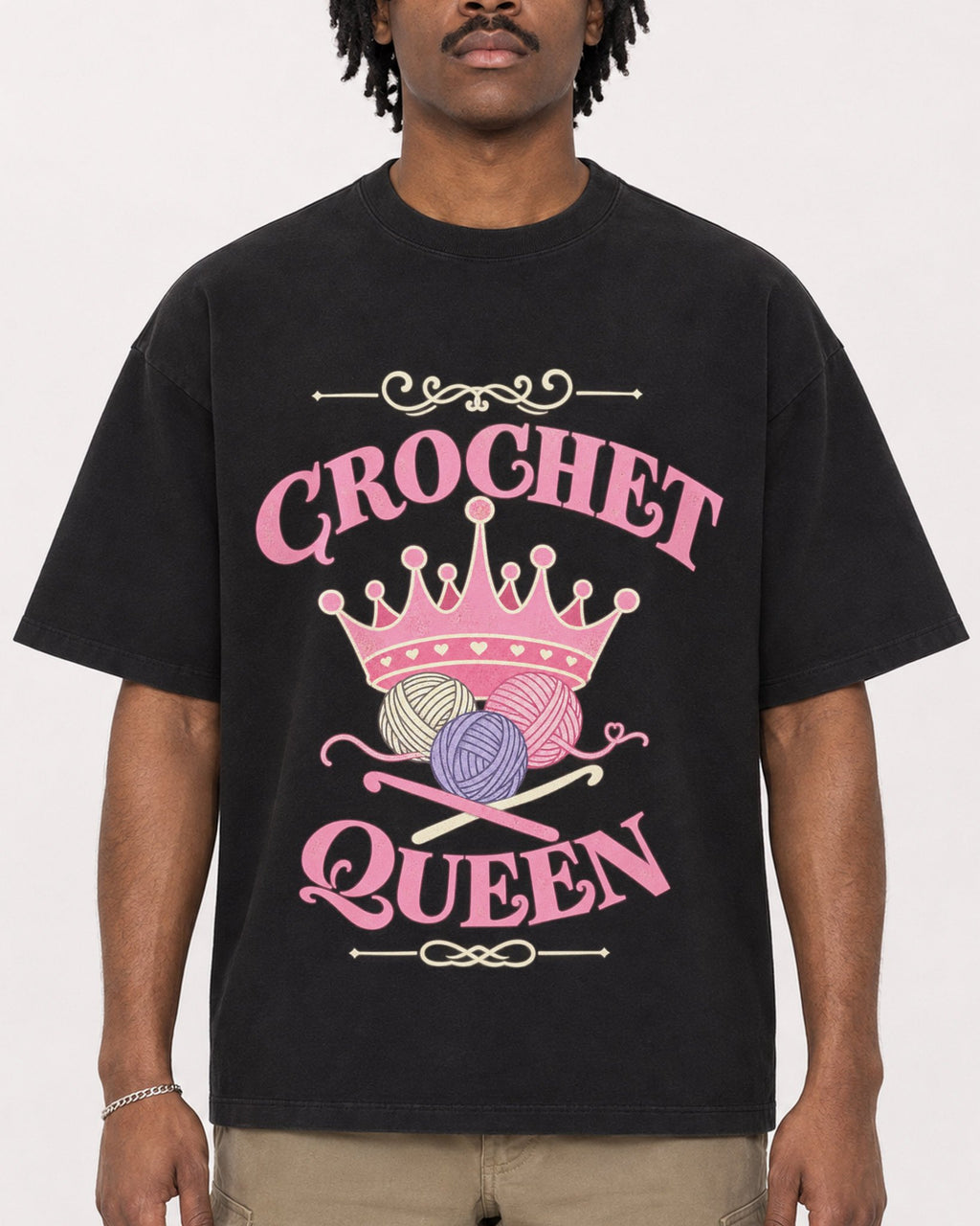 Mockup Boxy Heavyweight Tee Black male close-up 04